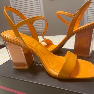 Vince Camuto Herrican Sandal Size 10M